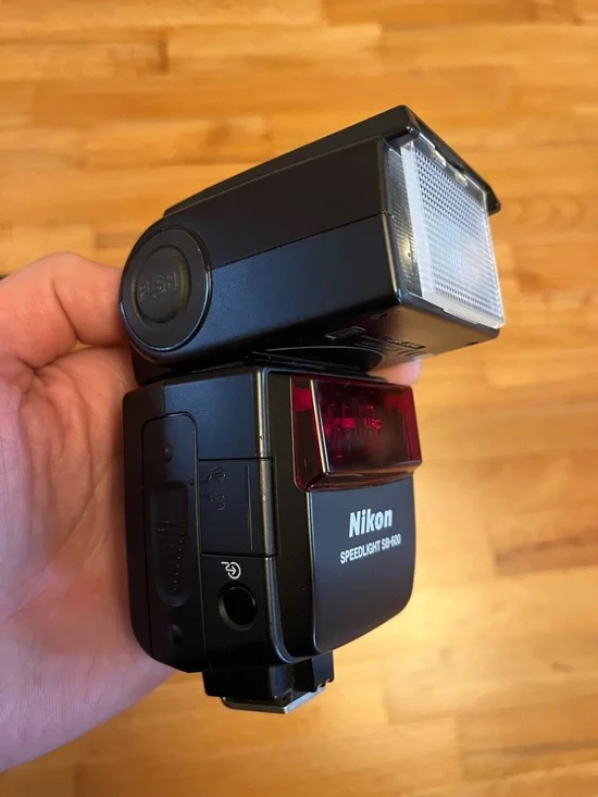 Nikon Speedlight SB-600 Flash Unit - Picture 5 of 7
